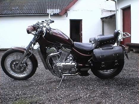 Suzuki intruder vs 750 (solgt) billede 8