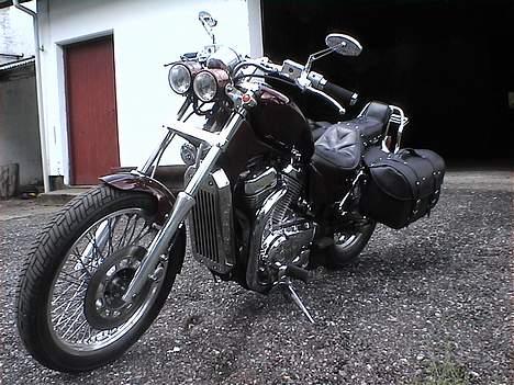 Suzuki intruder vs 750 (solgt) billede 9