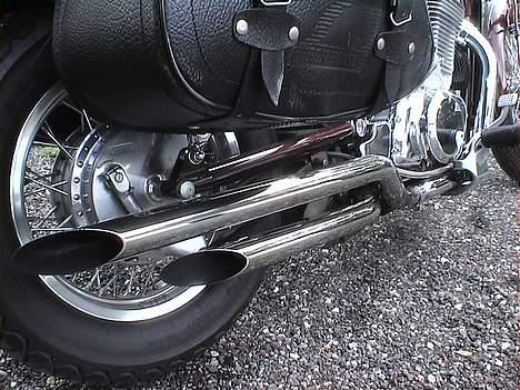 Suzuki intruder vs 750 (solgt) billede 12