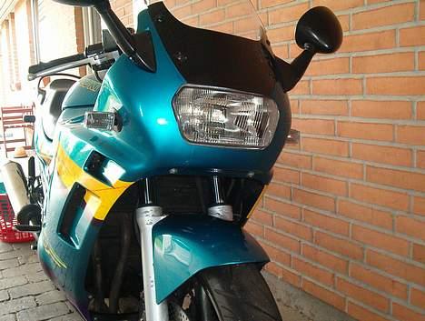 Suzuki gsx 600 f billede 4