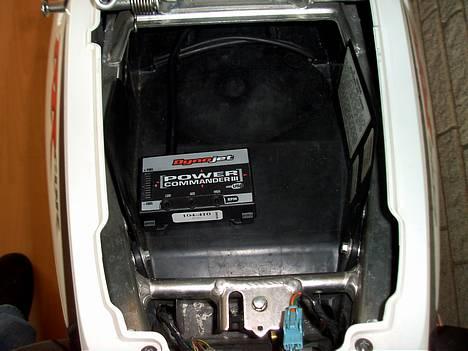 Honda cbr 929 rr fireblade - powercommander usb. billede 3