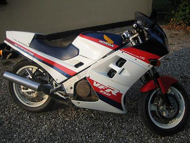 Honda vf750 interceptor