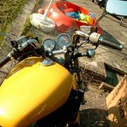 Honda vf750c
