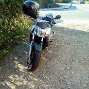 Suzuki GSR600