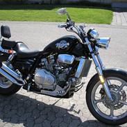 Honda VF 700 Super Magna