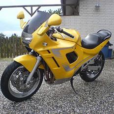 Suzuki GSX 600 F *solgt*