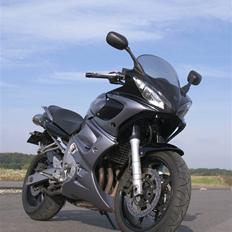 Yamaha FZ6S FAZER (solgt)