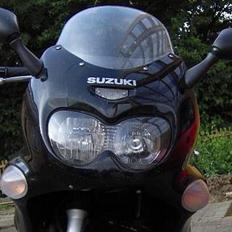 Suzuki GSX 600 F