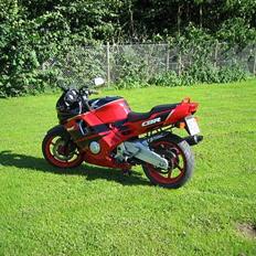 Honda CBR 600 F2