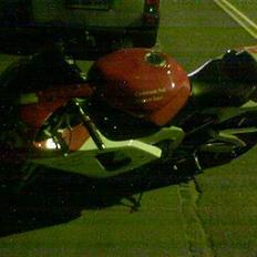 Yamaha YZF R1 Banejern [SOLGT]