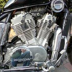 Honda VT 700c Shadow