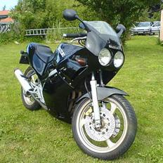 Suzuki GSX-R250 **SOLGT**