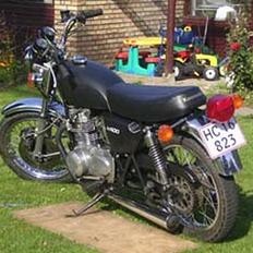 Kawasaki z400
