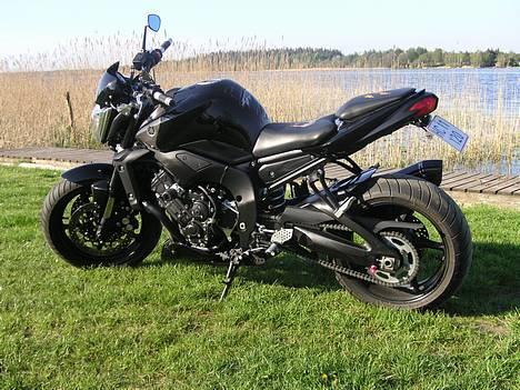 Yamaha FZ1 billede 1