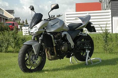 Kawasaki Z750 - Taget med Nikon D70... Hmmm, det kan man vist ikke se ;-( billede 15