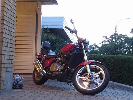 Honda VF 700 C Super Magna billede 1