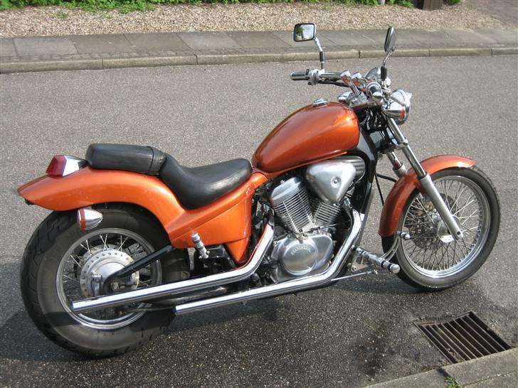 Honda VT600 Shadow [SOLGT] billede 1