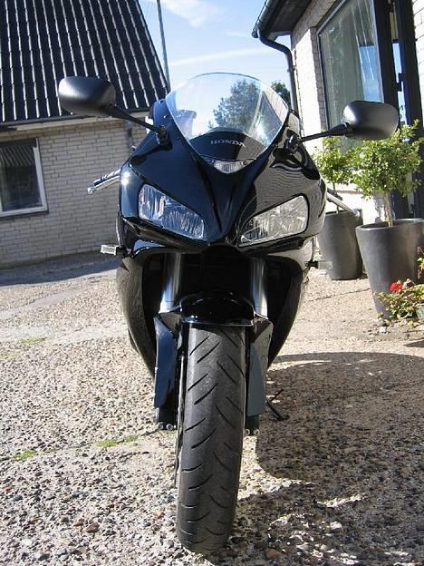 Honda CBR1000RR *SOLGT* - Ond front!! billede 5