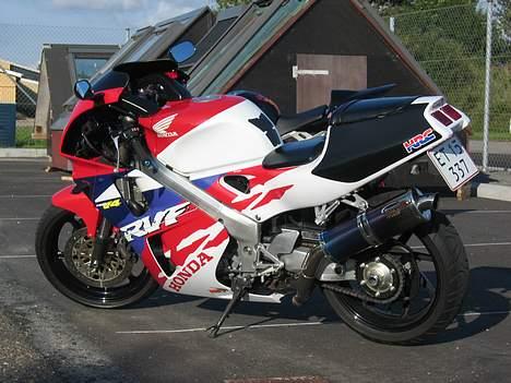 Honda RVF400R NC35 billede 9