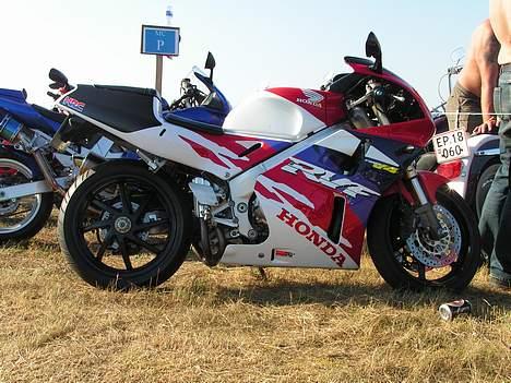 Honda RVF400R NC35 - skagentræf 2006 billede 10