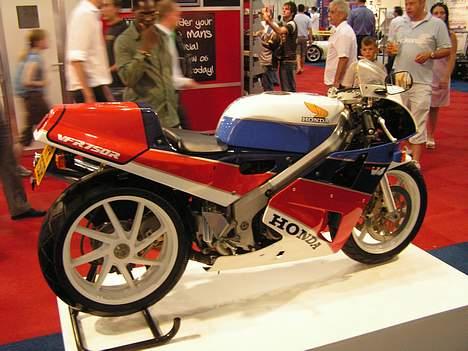 Honda RVF400R NC35 - vfr750r billede 13