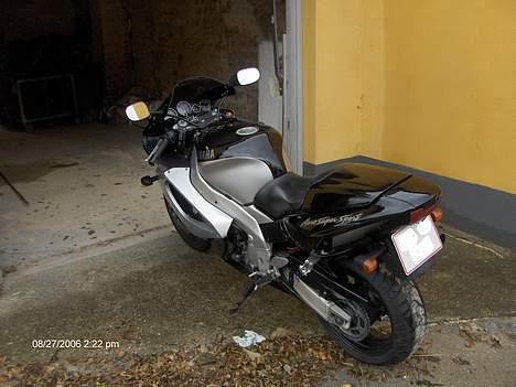 Yamaha Thunderace 1000 (solgt) - Gl. billede inden div. ændringer billede 2