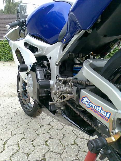 Yamaha YZF-R6 (banejern) *solgt* billede 1