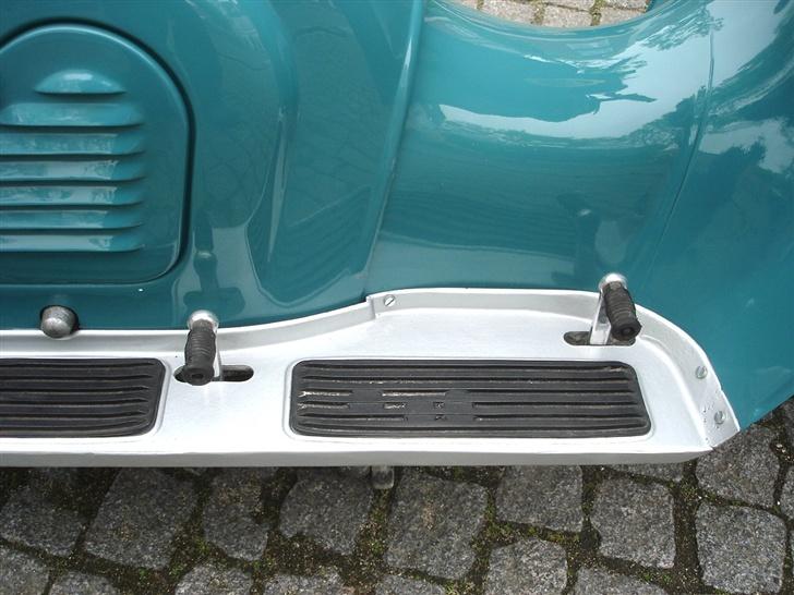 Zündapp Bella Motorroller *Solgt* - Højrefodsgear. 2 pedaler. En til opskift og en til nedskift. billede 9