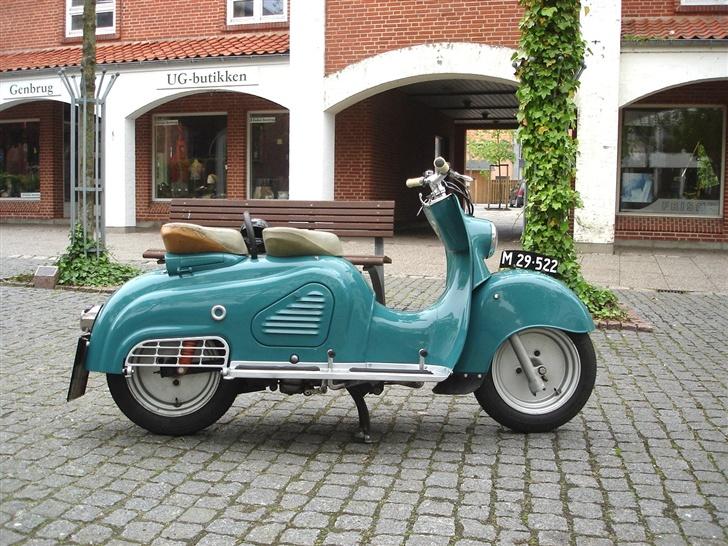 Zündapp Bella Motorroller *Solgt* - Begge sæder skal ombetrækkes til den originale cremefarve.  billede 11