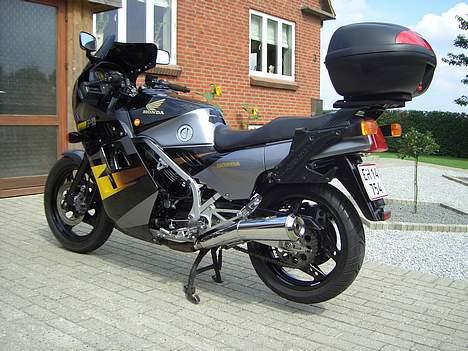 Honda VF1000F2 billede 4