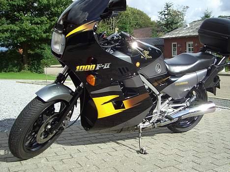 Honda VF1000F2 billede 9