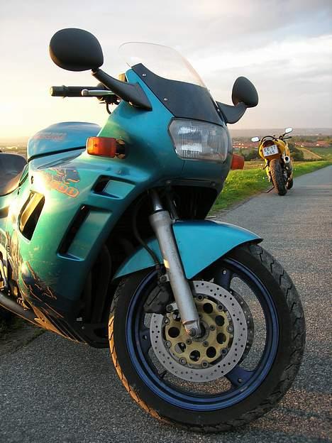 Suzuki GSX 600F billede 4