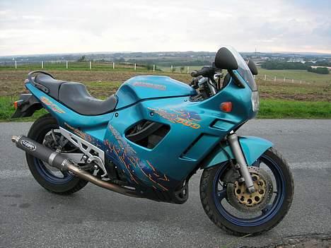 Suzuki GSX 600F billede 10