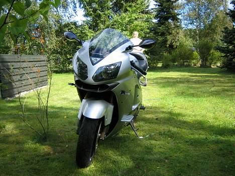 Kawasaki ZX12R billede 3