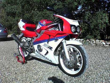 Honda CBR 400 RR #SOLGT# billede 5