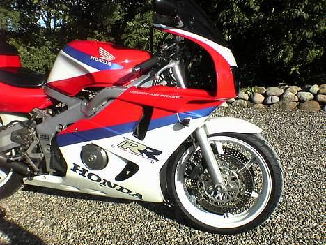 Honda CBR 400 RR #SOLGT# billede 8