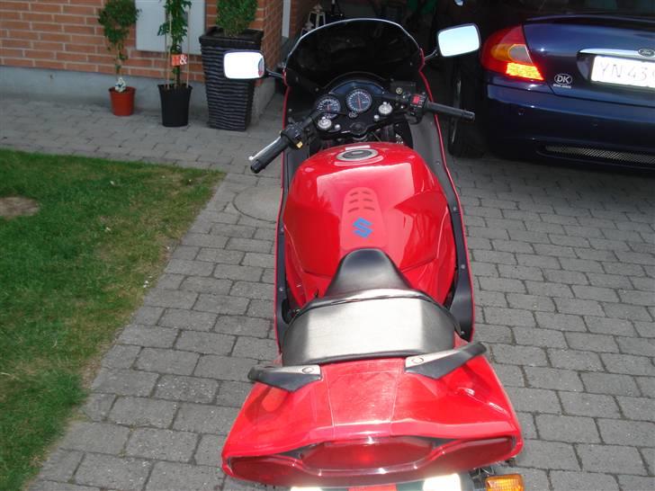 Suzuki RF 600 R (Sverige) billede 1