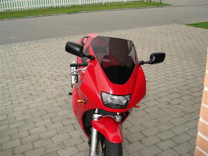 Suzuki RF 600 R (Sverige) billede 2