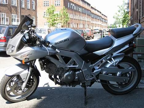 Suzuki SV650S billede 2