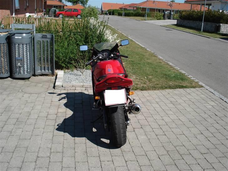 Suzuki RF 600 R (Sverige) billede 6