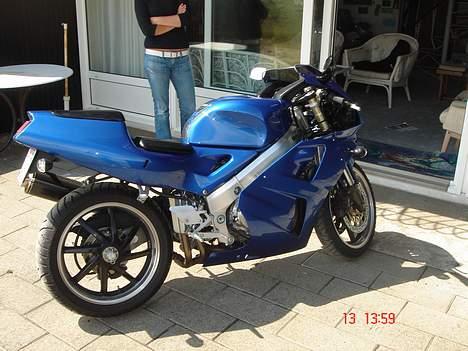 Honda vrf 400