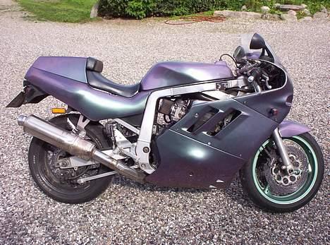 Suzuki GSX 750 R (solgt) billede 2