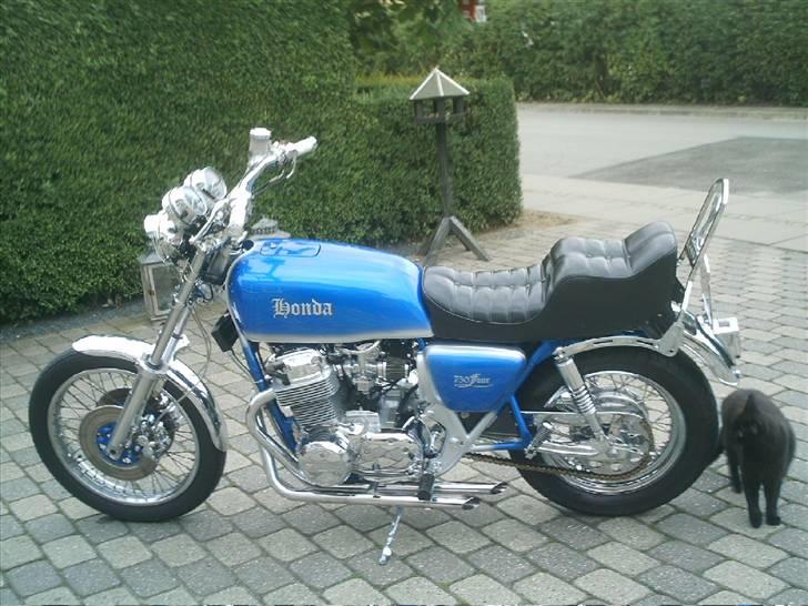 Honda cb750 k7 billede 1