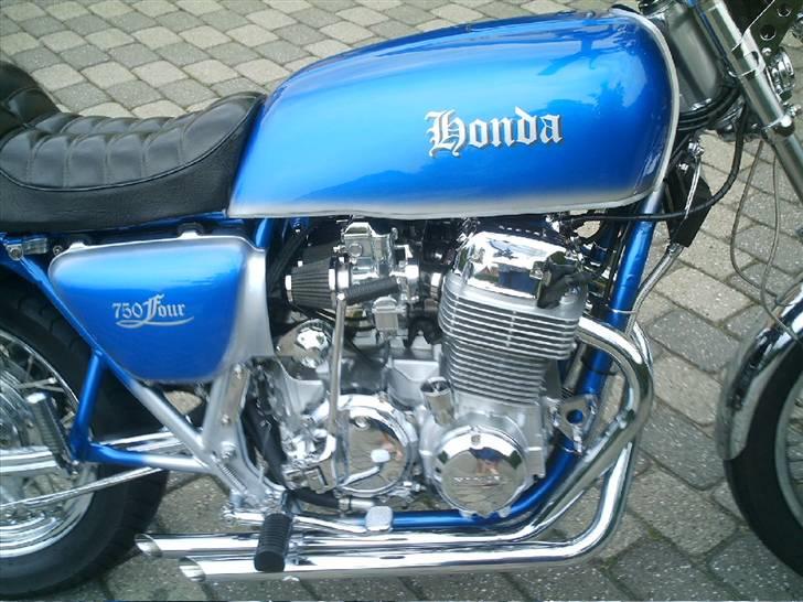 Honda cb750 k7 billede 4