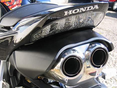 Honda CBR1000RR *SOLGT* - Go røv! billede 9