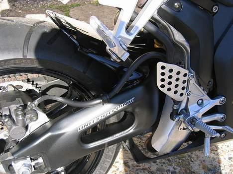 Honda CBR1000RR *SOLGT* - Heel plates billede 15