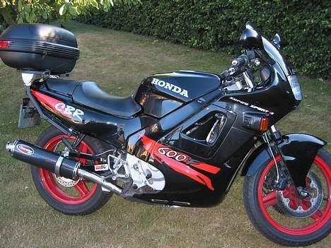 Honda cbr600F1 Hurricane(solgt) - CBR600F1 nu med Scorpion potte og topbox billede 10