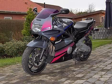 Honda CBR 600 F (**solgt**) billede 1