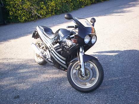 Suzuki Gsxr 250 SOLGT billede 8