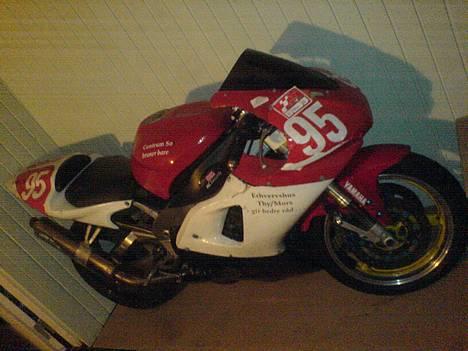 Yamaha YZF R1 Banejern [SOLGT] billede 1